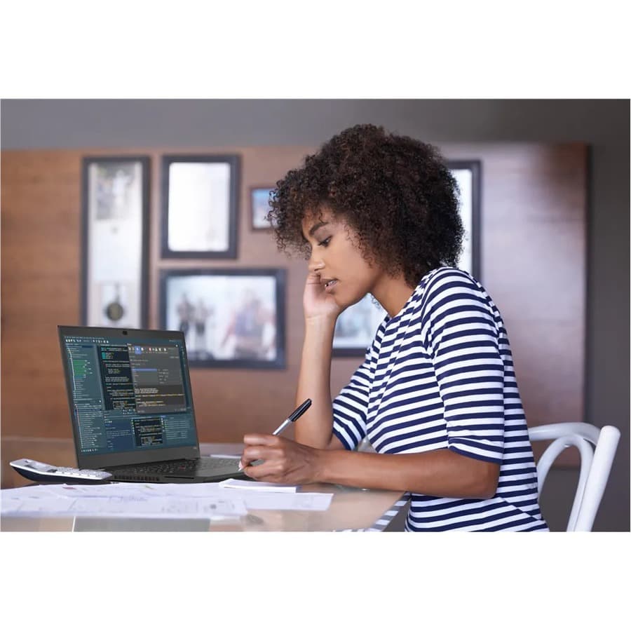 Lenovo ThinkPad P15v Gen 3 workstation laptop with Core i5-12500H, 32 GB RAM, 1 TB SSD, and 15.6-inch display