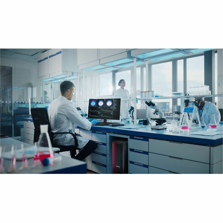 Lenovo ThinkStation P7 tower workstation with Intel Xeon W7-3445 and Windows 11 Pro