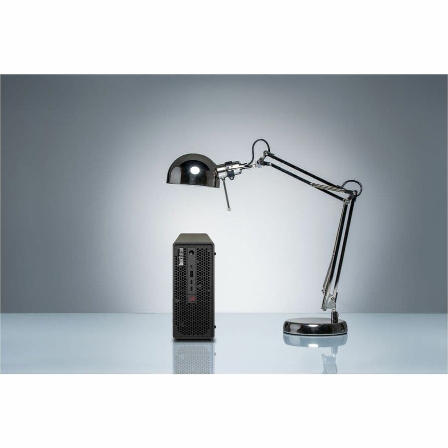 Lenovo ThinkStation P3 Ultra compact workstation with Intel Core i5-14600 and 32 GB memory