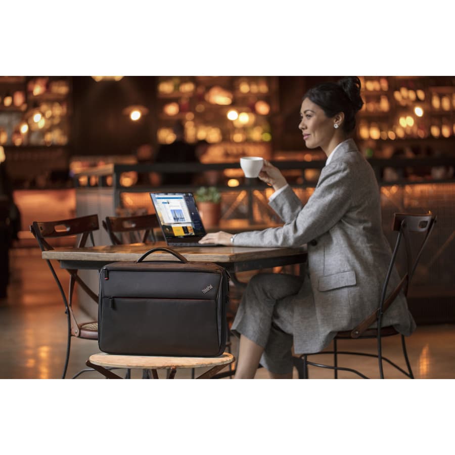 LENOVO DCG SOURCING LENOVO 15.6IN PRO CARRYING CASE BLK view 17