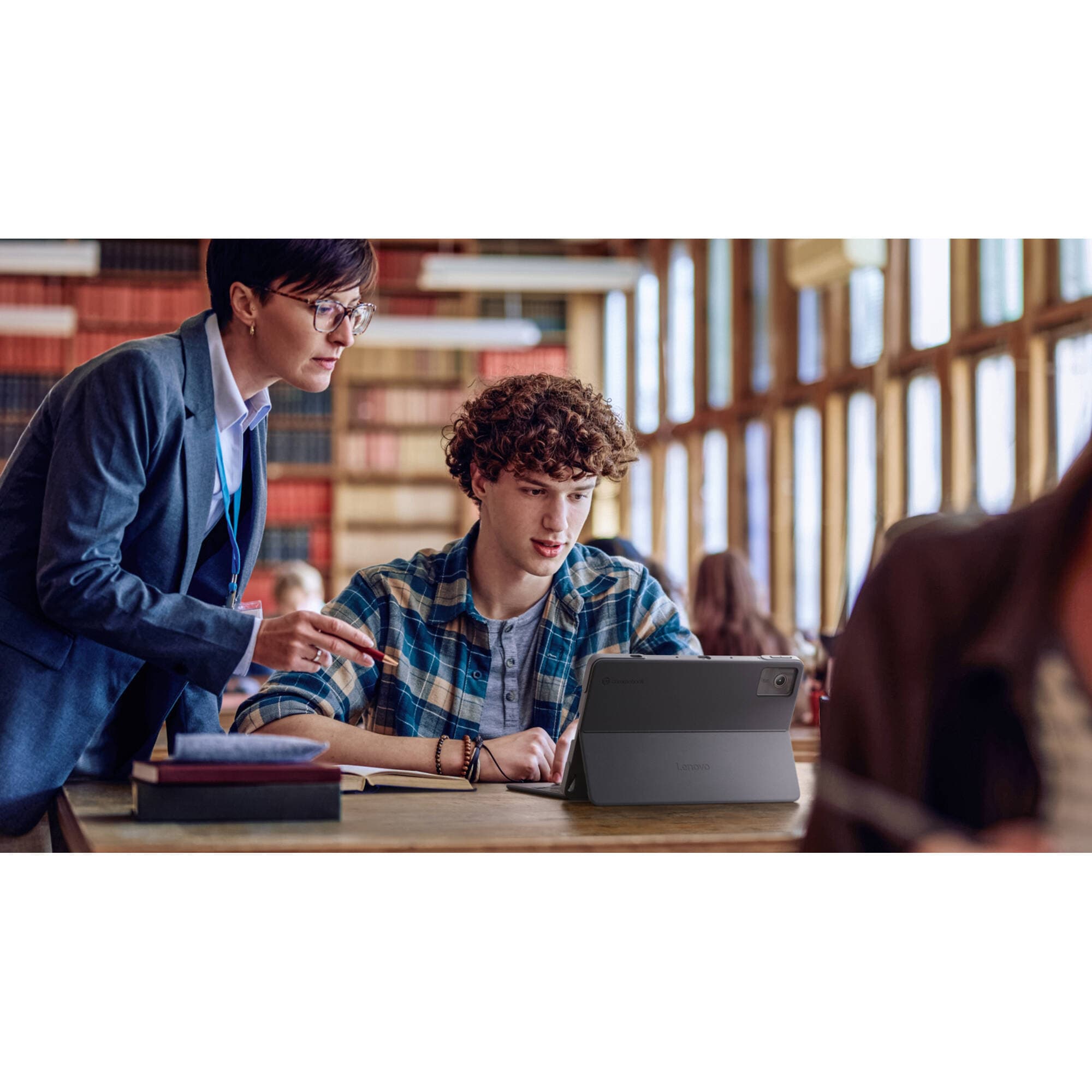 Lenovo TS Chromebk Duet G2 MTK838 CRM Chrome OS business tablet with ruggedized case